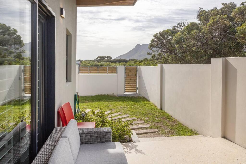 Mountain And Sea Cottage Hermanus Dış mekan fotoğraf